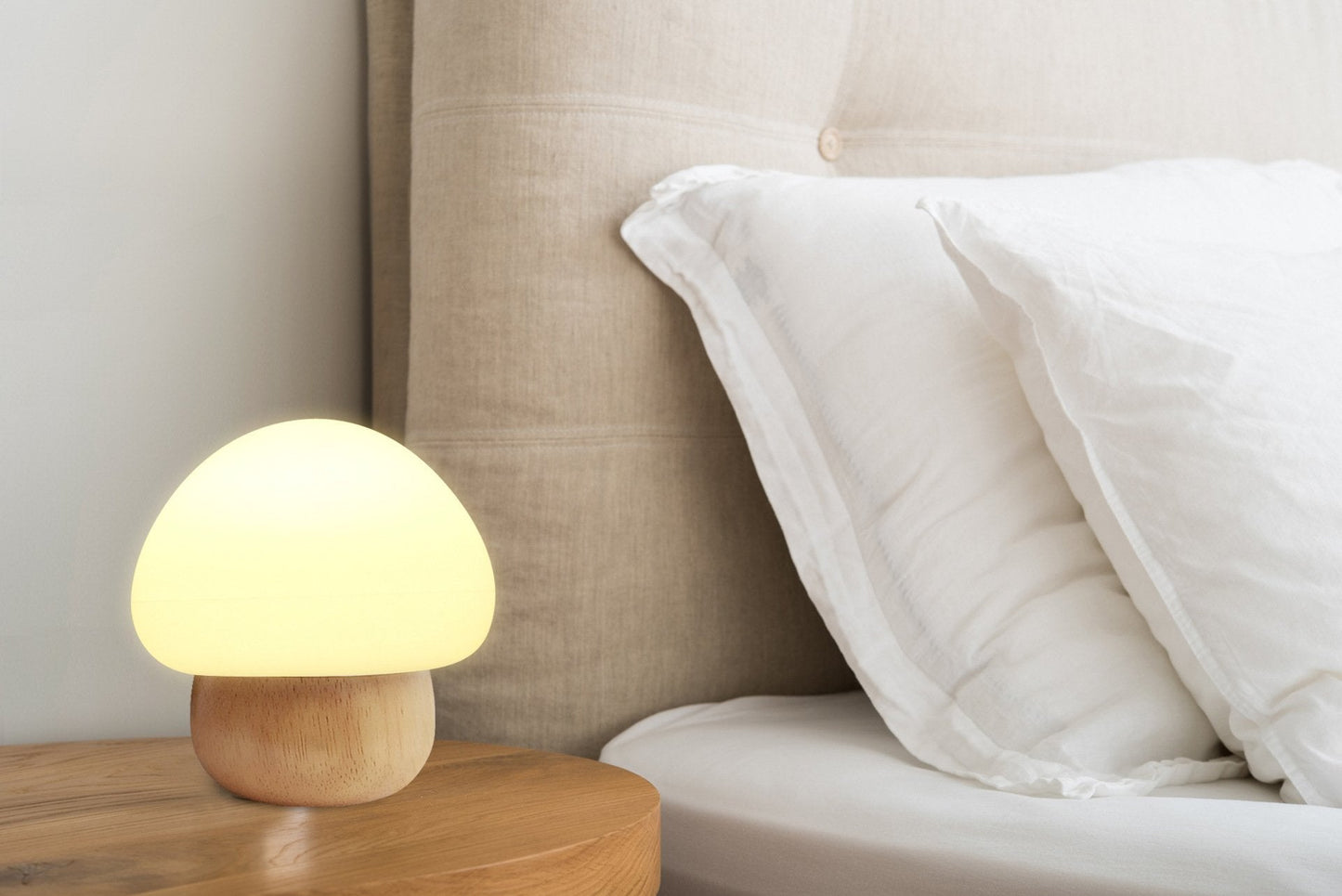 Champi - Holzsockel-Pilzlampe